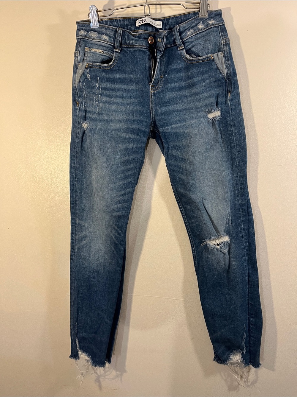 Zara Distressed Cropped Ankle Jeans - Medium Blue